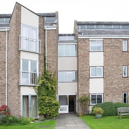 Bright Oxford Apartment Exterior photo